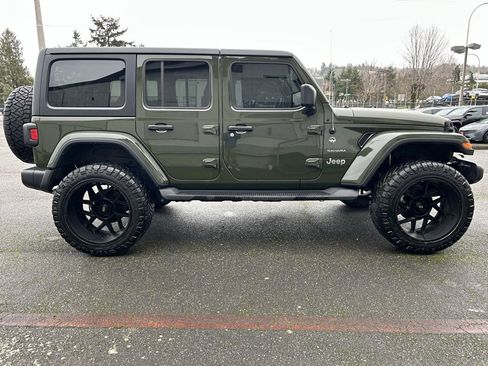 Used 2023 Jeep Wrangler Sahara image 4