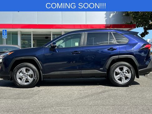 Certified 2025 Toyota RAV4 XLE AWD/4WD image 7