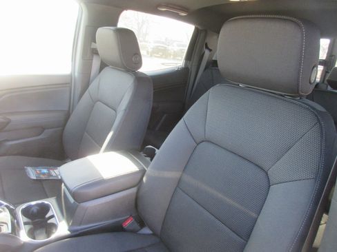 New 2026 GMC Canyon Elevation w/ Convenience Package image 14
