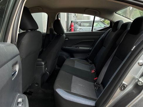 Used 2025 Nissan Versa SV FWD image 11