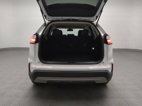 Used 2024 Ford Edge SEL image 29