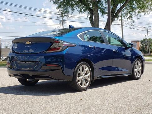 Used 2019 Chevrolet Volt Premier w/ Driver Confidence II Package FWD image 5