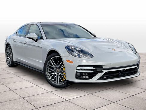 Used 2022 Porsche Panamera Turbo S image 2