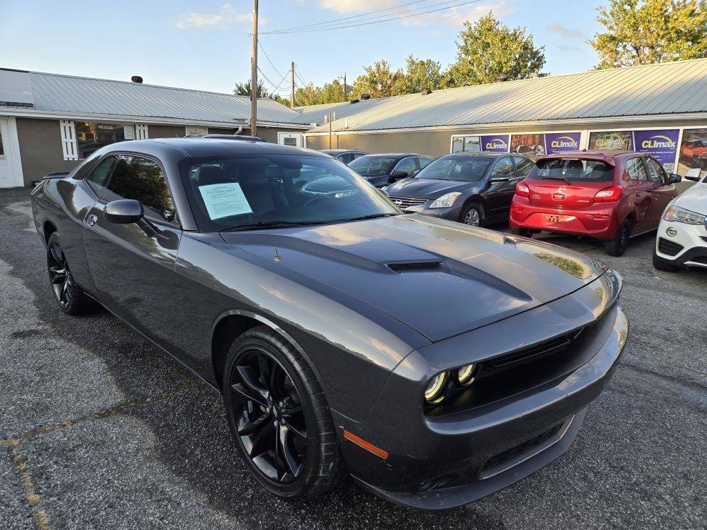 Used 2017 Dodge Challenger SXT Plus RWD image 2