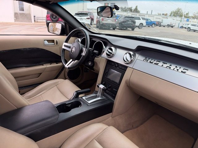 Used 2006 Ford Mustang Convertible RWD image 13