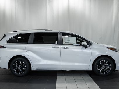 New 2026 Toyota Sienna Platinum