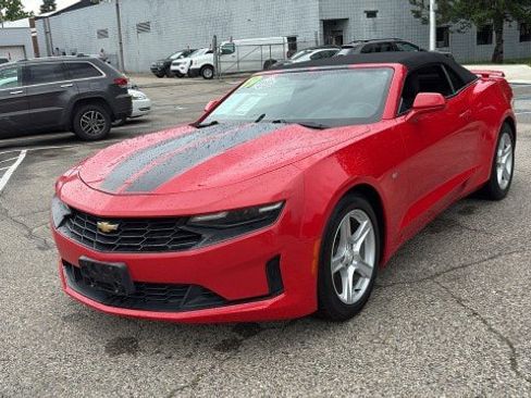 Used 2019 Chevrolet Camaro LT image 6