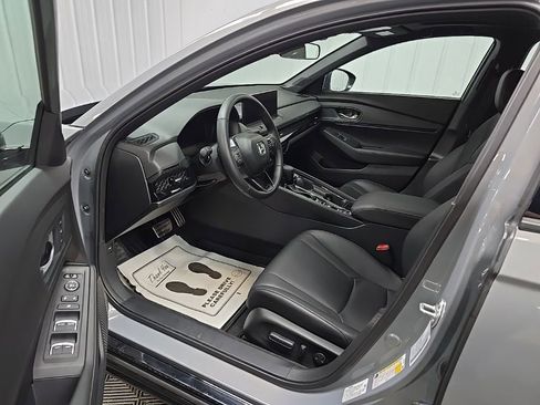 Used 2024 Honda Accord Sport image 29