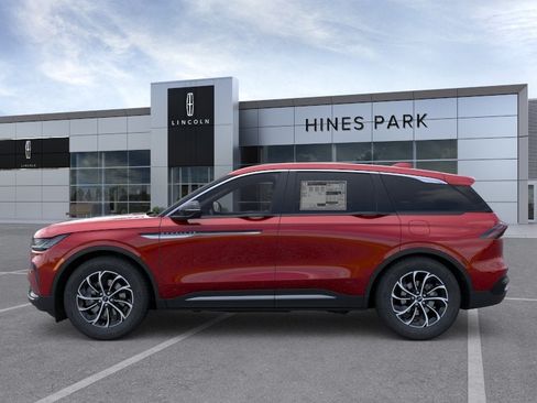 New 2026 Lincoln Nautilus Premier AWD/4WD image 3