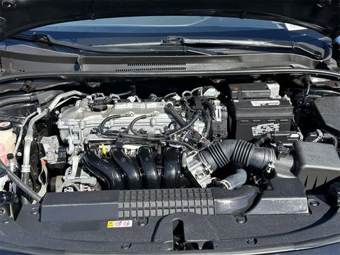 Used 2021 Toyota Corolla LE w/ LE Convenience Package image 9