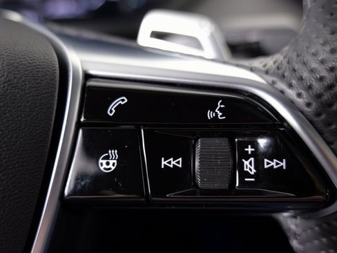 Used 2024 Audi RS e-tron GT w/ Carbon Performance Package image 47