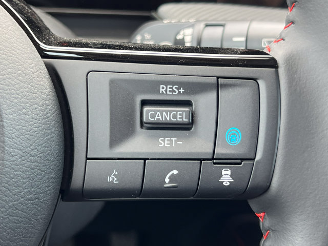 Used 2026 Nissan Kicks SR w/ Cold Weather Package FWD image 16