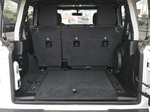 Used 2022 Jeep Wrangler Unlimited Sport image 22