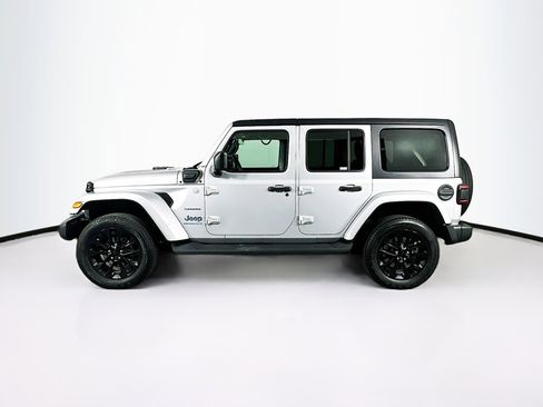 Used 2023 Jeep Wrangler Sahara w/ Cold Weather Group image 4