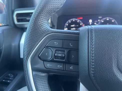 Used 2024 Toyota Tacoma TRD Off-Road image 23