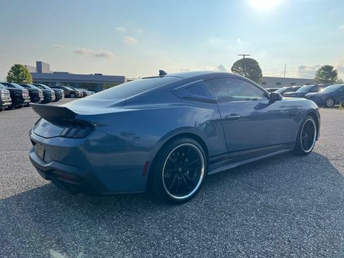 Used 2024 Ford Mustang GT RWD image 11