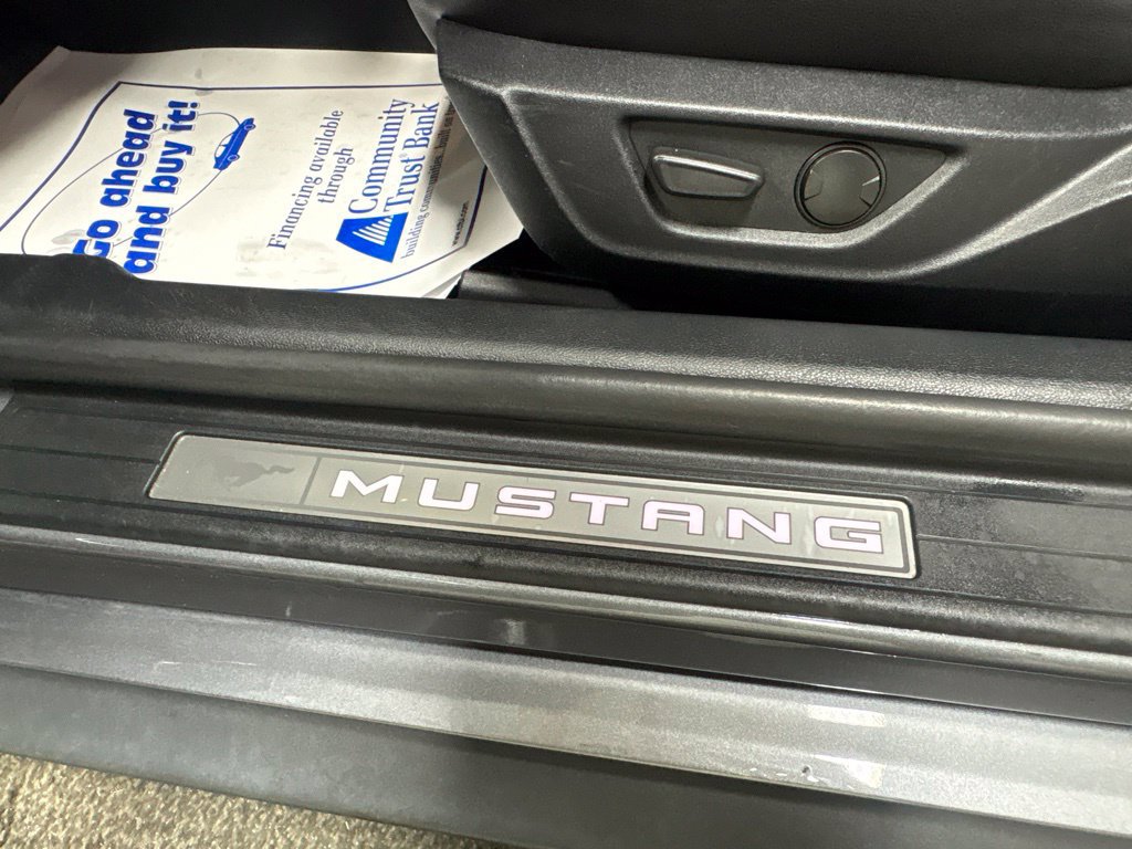 Used 2022 Ford Mustang Premium RWD image 17