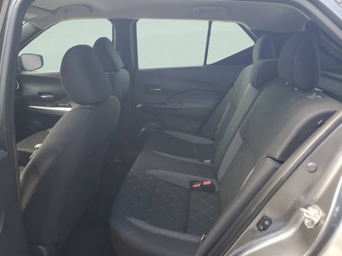 Used 2020 Nissan Kicks SV FWD image 10