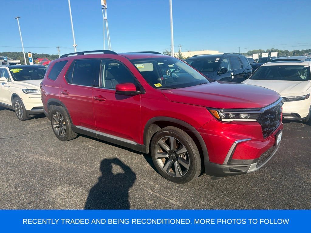 Used 2024 Honda Pilot Elite image 1