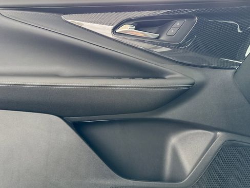 New 2025 Chevrolet Blazer EV LT image 11