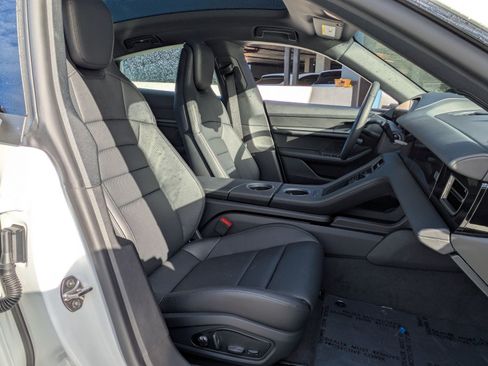 Certified 2025 Porsche Taycan AWD/4WD image 24