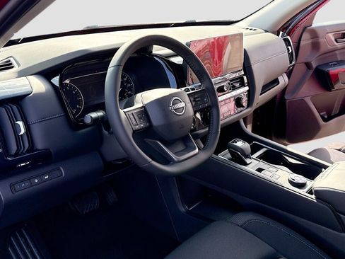 New 2026 Nissan Pathfinder SV image 4