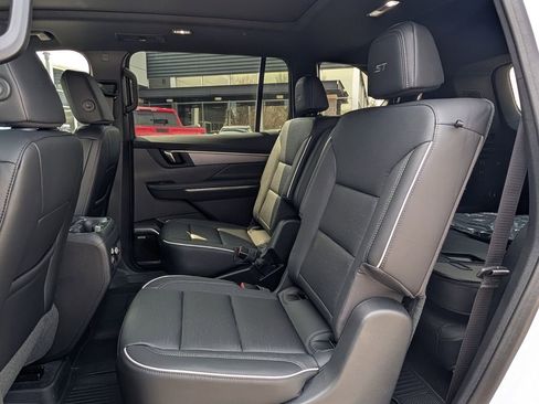 New 2026 Buick Enclave Sport Touring w/ Power Package image 32