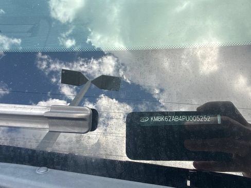 Used 2023 Hyundai Kona SEL FWD image 12