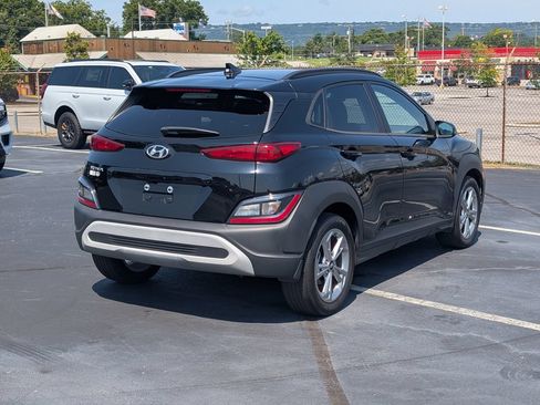 Used 2023 Hyundai Kona SEL FWD image 6