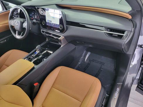 Certified 2025 Lexus RX 350 FWD w/ Technology Package image 17