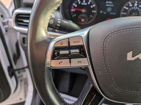 Used 2022 Kia Telluride S image 17