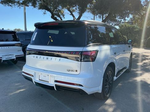 Certified 2026 INFINITI QX80 Autograph w/ Premium Cargo Package image 3