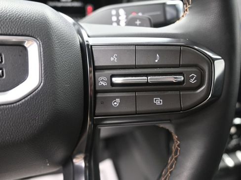Used 2026 GMC Terrain AT4 w/ Convenience Package III AWD/4WD image 23