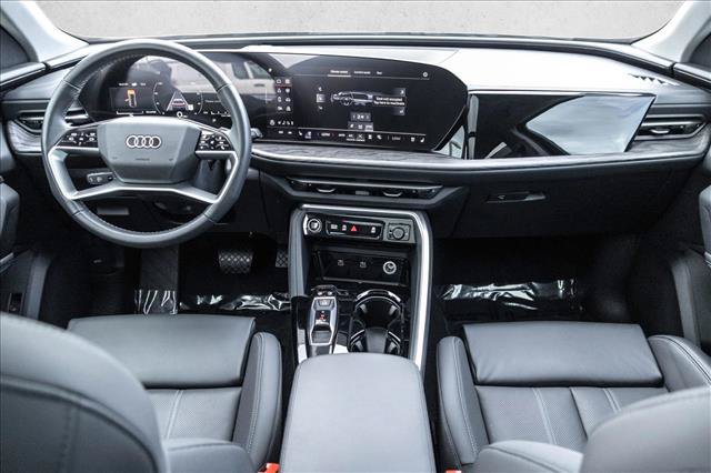 Certified 2025 Audi Q5 Premium w/ Premium Plus AWD/4WD image 21