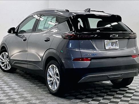 Used 2023 Chevrolet Bolt EUV LT FWD image 10