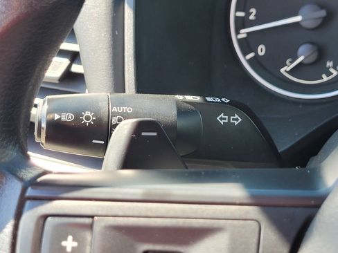 Used 2024 Nissan Rogue S AWD/4WD image 28