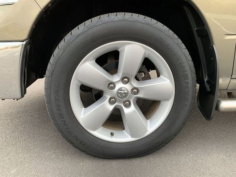 Used 2013 RAM 1500 Classic SLT w/ Premium Display Pkg image 10