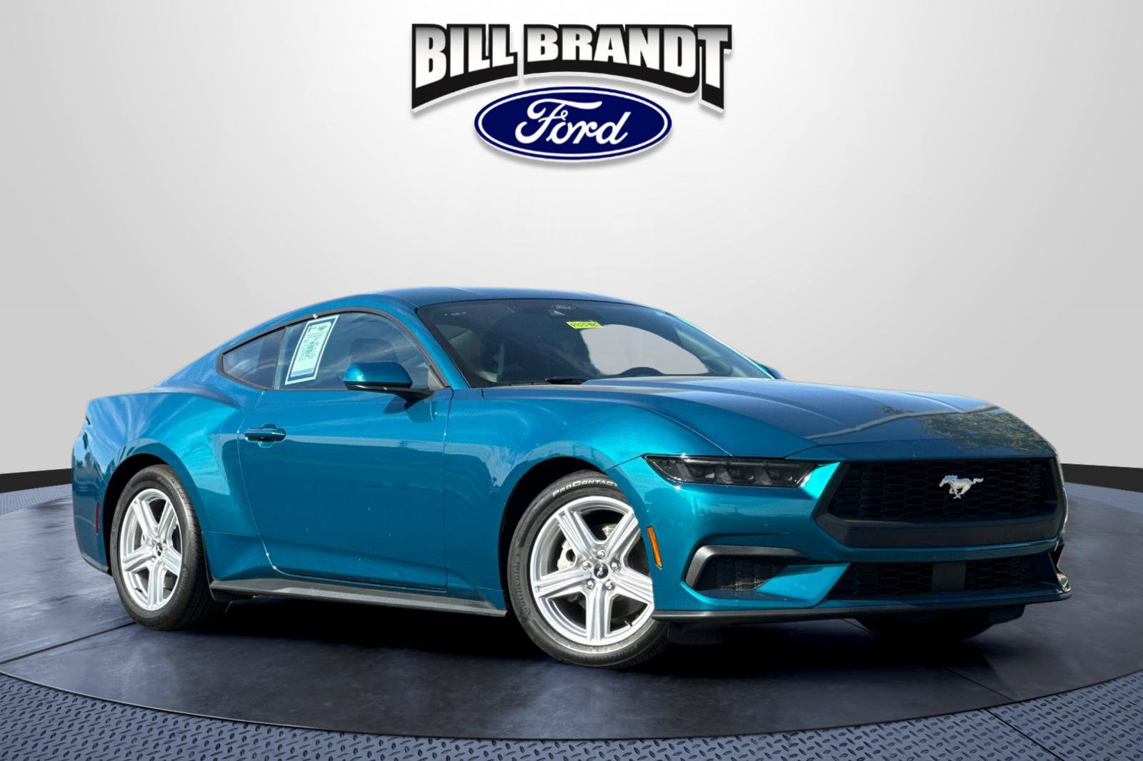 Used 2026 Ford Mustang Coupe RWD image 1