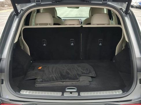 Used 2026 Genesis GV70 2.5T Select image 17