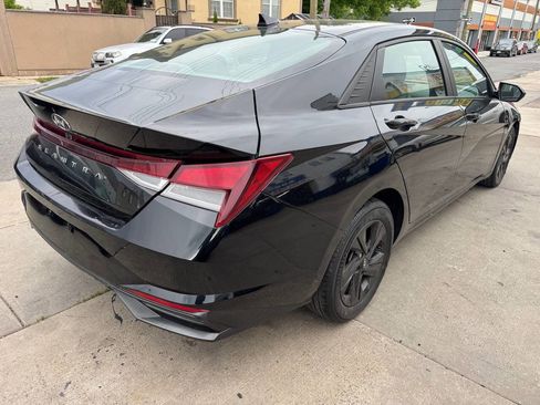 Used 2021 Hyundai Elantra SEL w/ Convenience Package FWD image 6
