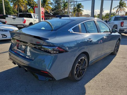 New 2026 Nissan Sentra SR w/ SR Premium Package FWD image 8