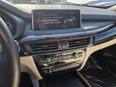 Used 2017 BMW X5 xDrive40e image 27