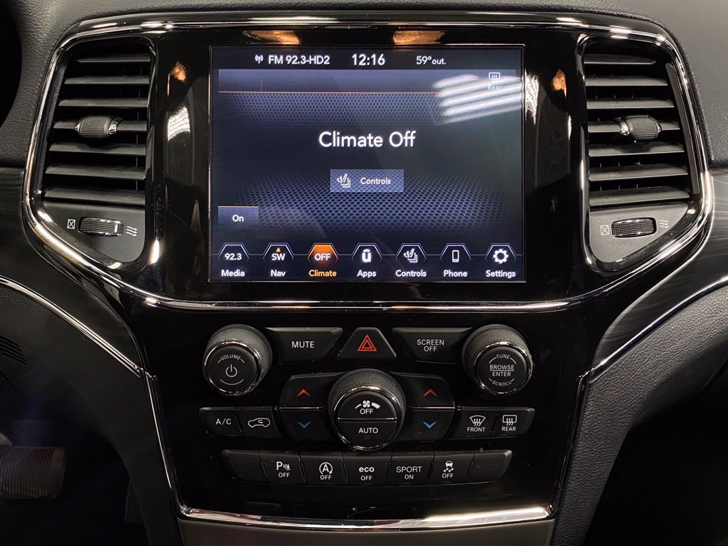 Used 2021 Jeep Grand Cherokee Limited AWD/4WD image 25