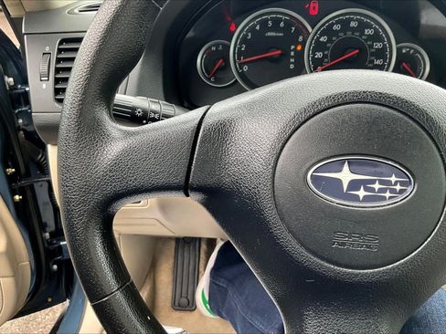 Used 2006 Subaru Outback 2.5i AWD/4WD image 11