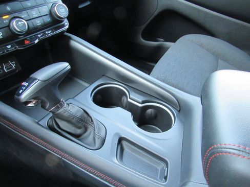 Used 2025 Dodge Durango GT AWD/4WD image 7