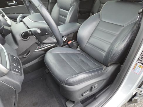Used 2019 Kia Sorento EX FWD image 26