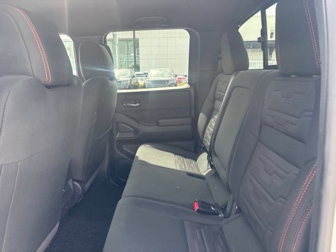 Used 2025 Nissan Frontier Pro-X RWD image 14