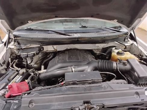 Used 2013 Ford F150 Platinum image 9