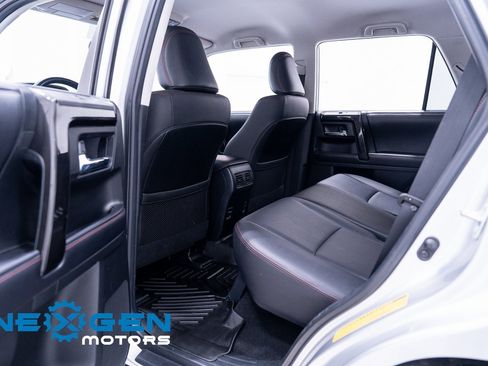 Used 2019 Toyota 4Runner TRD Off-Road Premium image 28