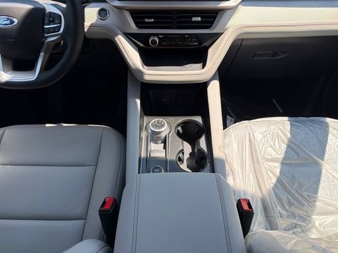 New 2026 Ford Explorer Active w/ Active Comfort Package AWD/4WD image 23